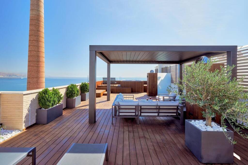 D&R Penthouse On The Beach Apartment Малага Екстериор снимка
