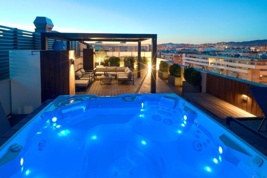 D&R Penthouse On The Beach Apartment Малага Екстериор снимка