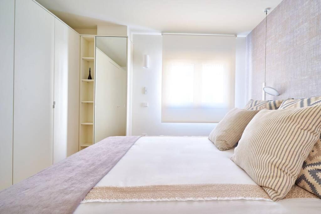 D&R Penthouse On The Beach Apartment Малага Екстериор снимка