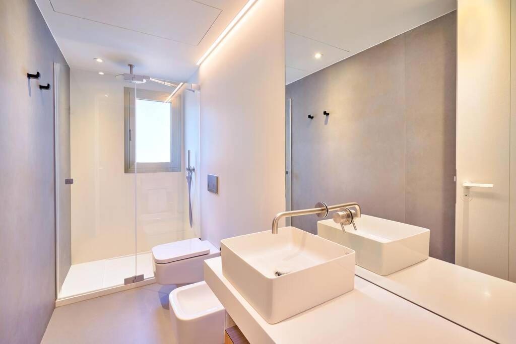 D&R Penthouse On The Beach Apartment Малага Екстериор снимка