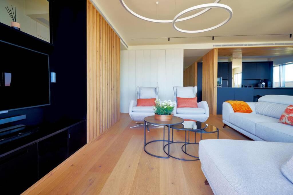D&R Penthouse On The Beach Apartment Малага Екстериор снимка