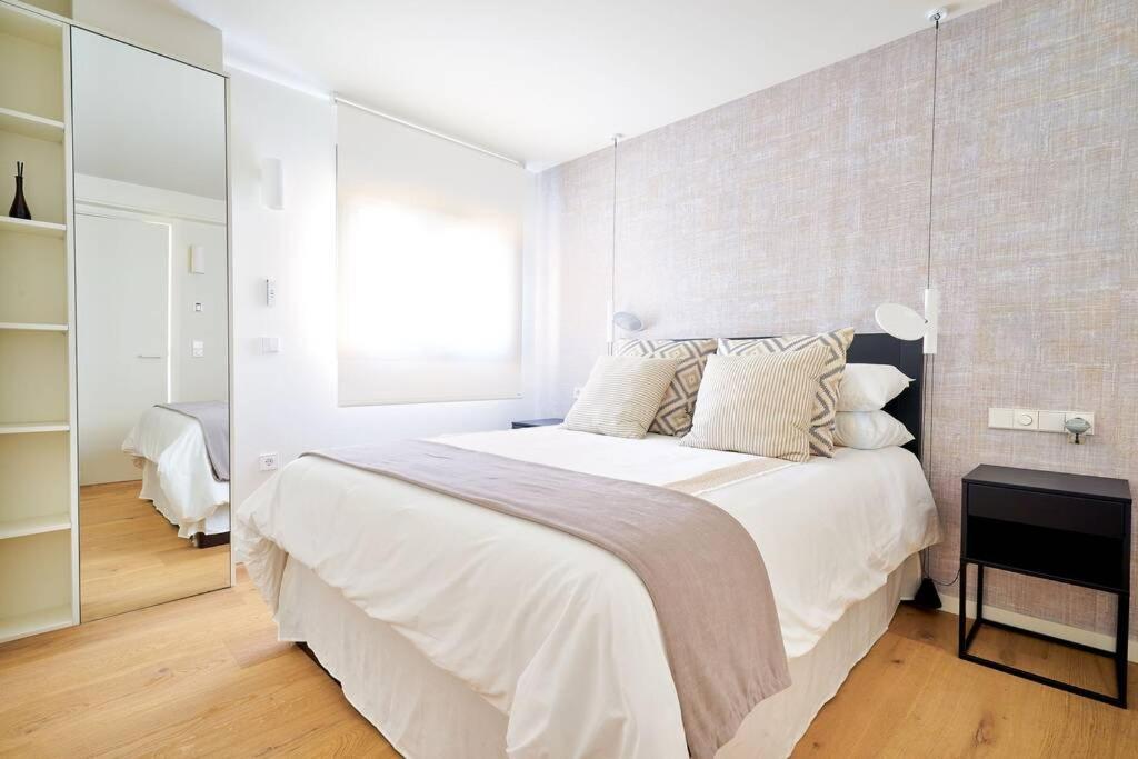 D&R Penthouse On The Beach Apartment Малага Екстериор снимка