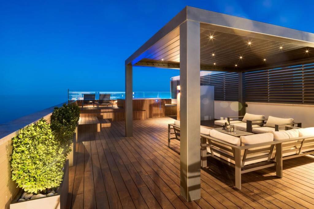 D&R Penthouse On The Beach Apartment Малага Екстериор снимка