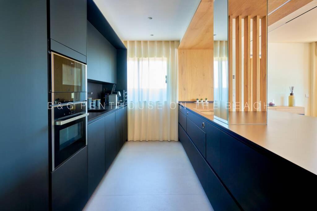 D&R Penthouse On The Beach Apartment Малага Екстериор снимка